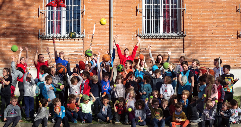 Chauffeur VTC bloomdayz - stages sportifs et culturels pour enfants — SSINT VTC Toulouse
