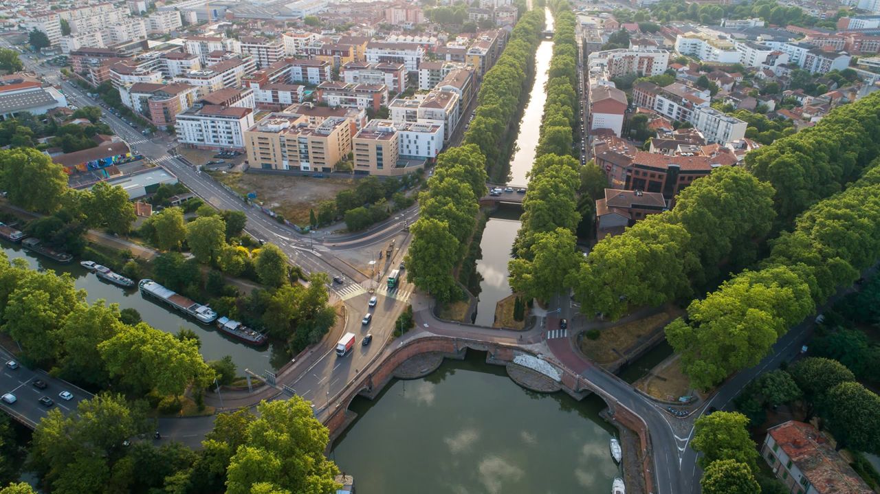 Canal du Midi Toulouse, port de l'Embouchure — VTC Tesla Model 3 SSINT, patrimoine UNESCO Haute-Garonne