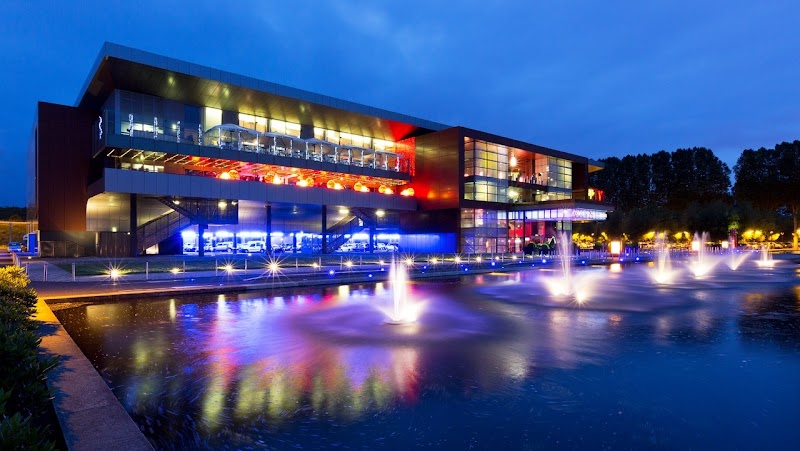 Casino Barrière Toulouse centre-ville — VTC Tesla Model 3 SSINT, retour soirée jeux spectacles