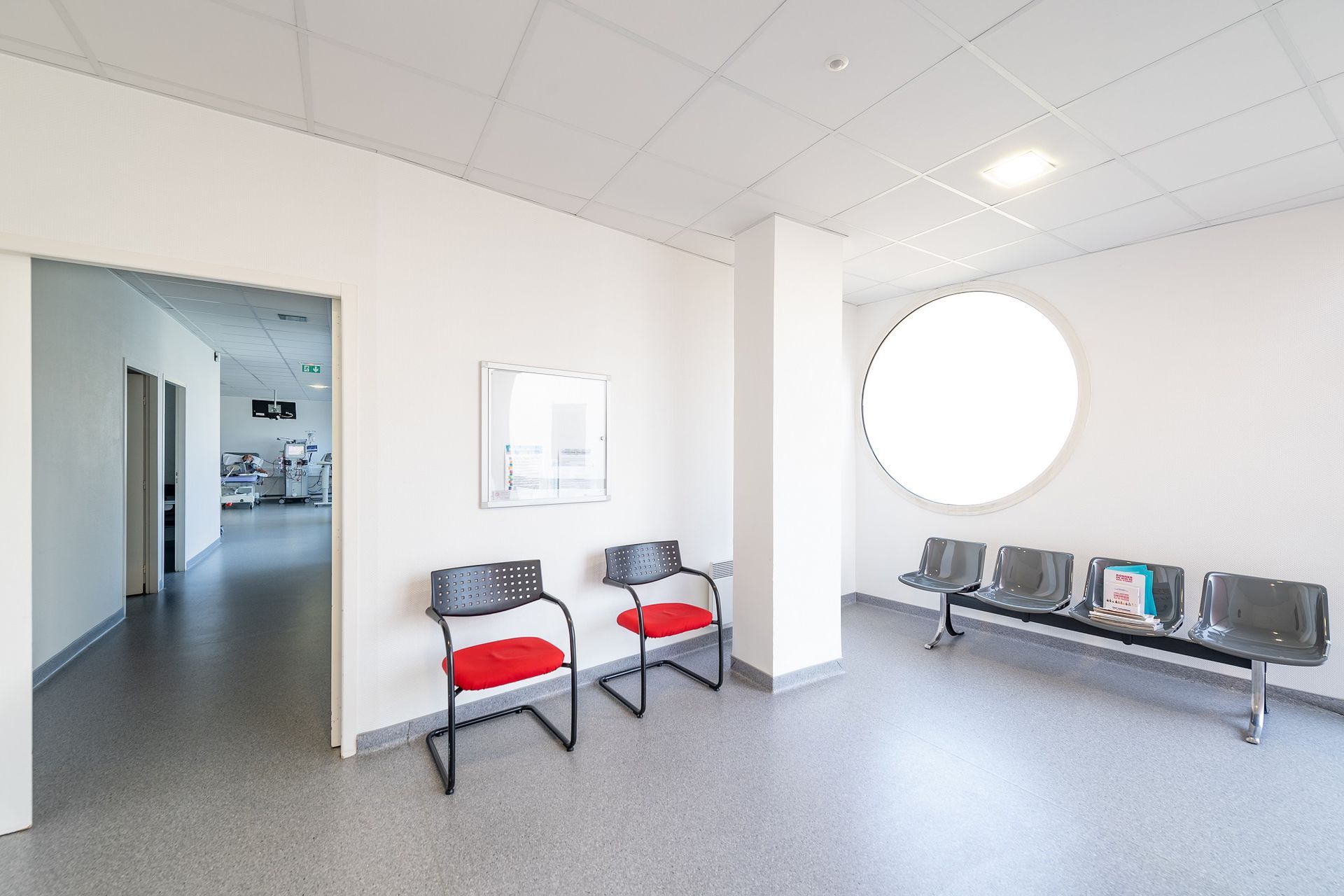 Centre de Dialyse Basso Cambo — VTC Tesla Model 3 SSINT pour trajets médicaux à Toulouse