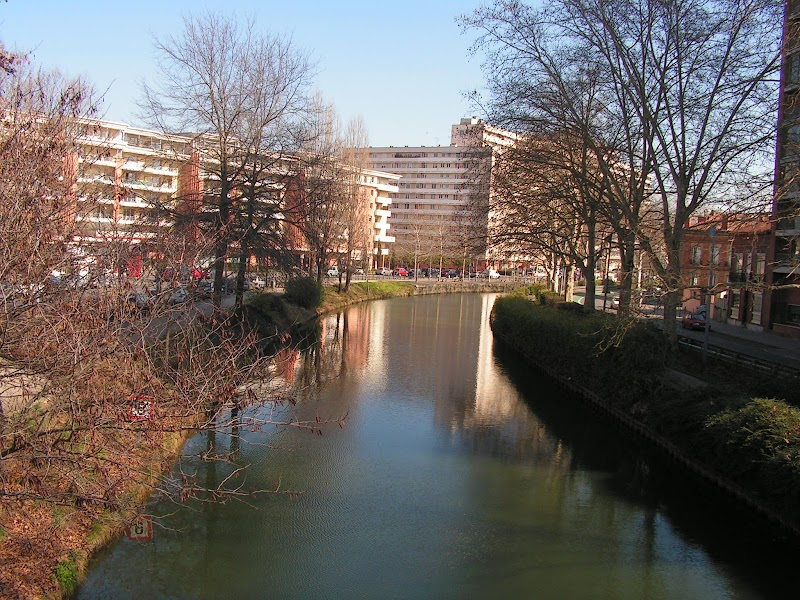 Quartier des Chalets Toulouse, canal de Brienne — VTC Tesla Model 3 SSINT, secteur résidentiel nord Toulouse