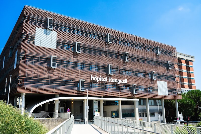 CHU Rangueil Toulouse cardiologie neurochirurgie — VTC Tesla Model 3 SSINT, transport patients sud Toulouse