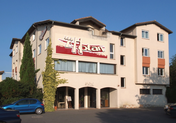 L'Hotan Portet-sur-Garonne — VTC Tesla Model 3 SSINT transfert Toulouse