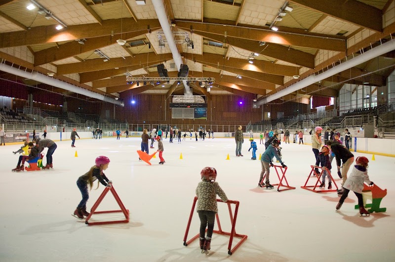 Chauffeur VTC Patinoire Jacques Raynaud Blagnac — SSINT VTC Toulouse