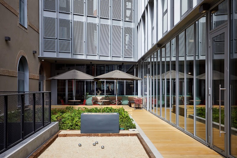 Chauffeur VTC The Social Hub Toulouse — SSINT VTC Toulouse