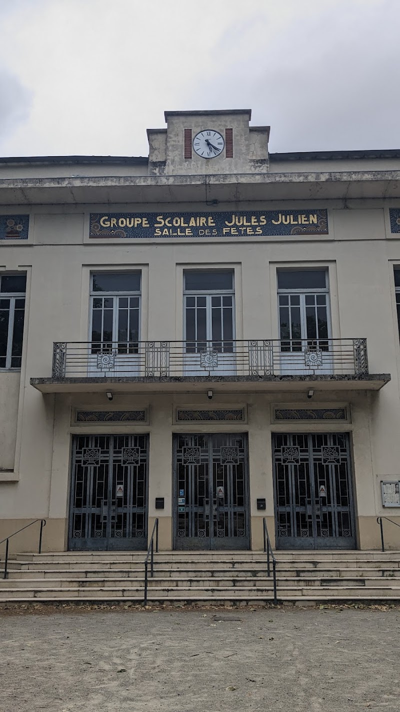 Chauffeur VTC Théâtre Jules Julien Toulouse — SSINT VTC Toulouse