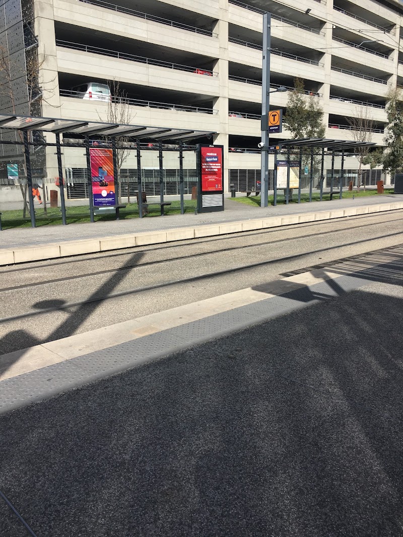 Chauffeur VTC Tram Aéroport Blagnac — SSINT VTC Toulouse